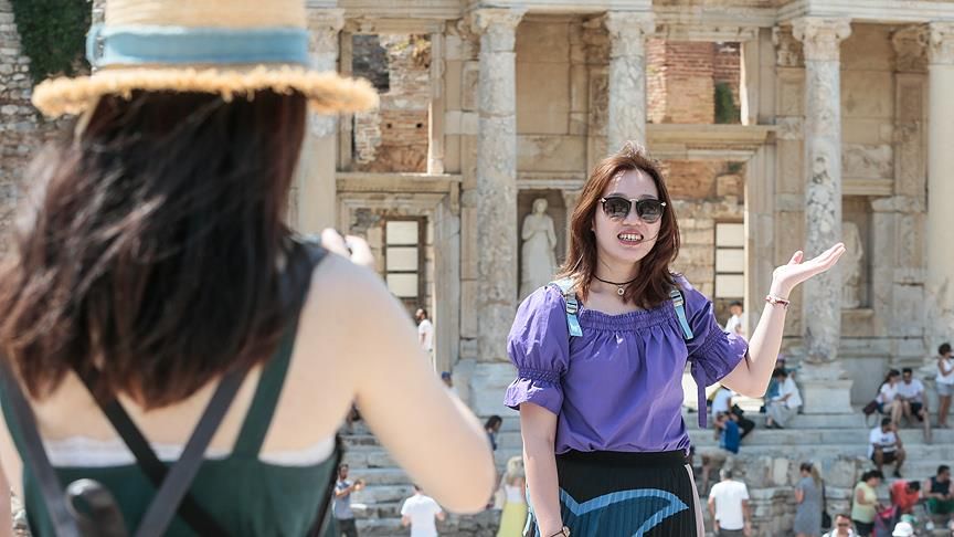 Çinli turist sayısının yüzde 91 artmasında Romantik Türkiye şarkısı da etkili oldu Çinli turist sayısının yüzde 91 artmasında Romantik Türkiye şarkısı da etkili oldu